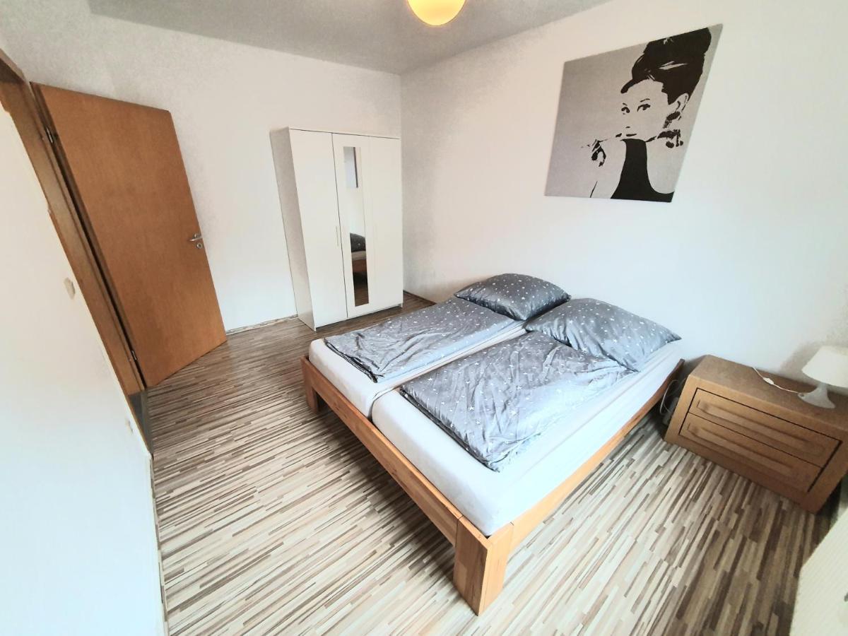 Lieblingsmensch Oberhausen Mit Terrasse Apartment Екстериор снимка